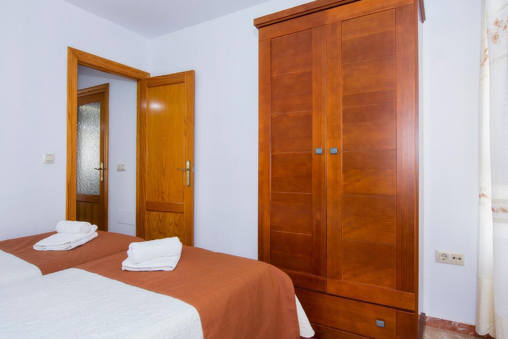 Apartamentos Sol Andaluz Карбонерас Екстериор снимка