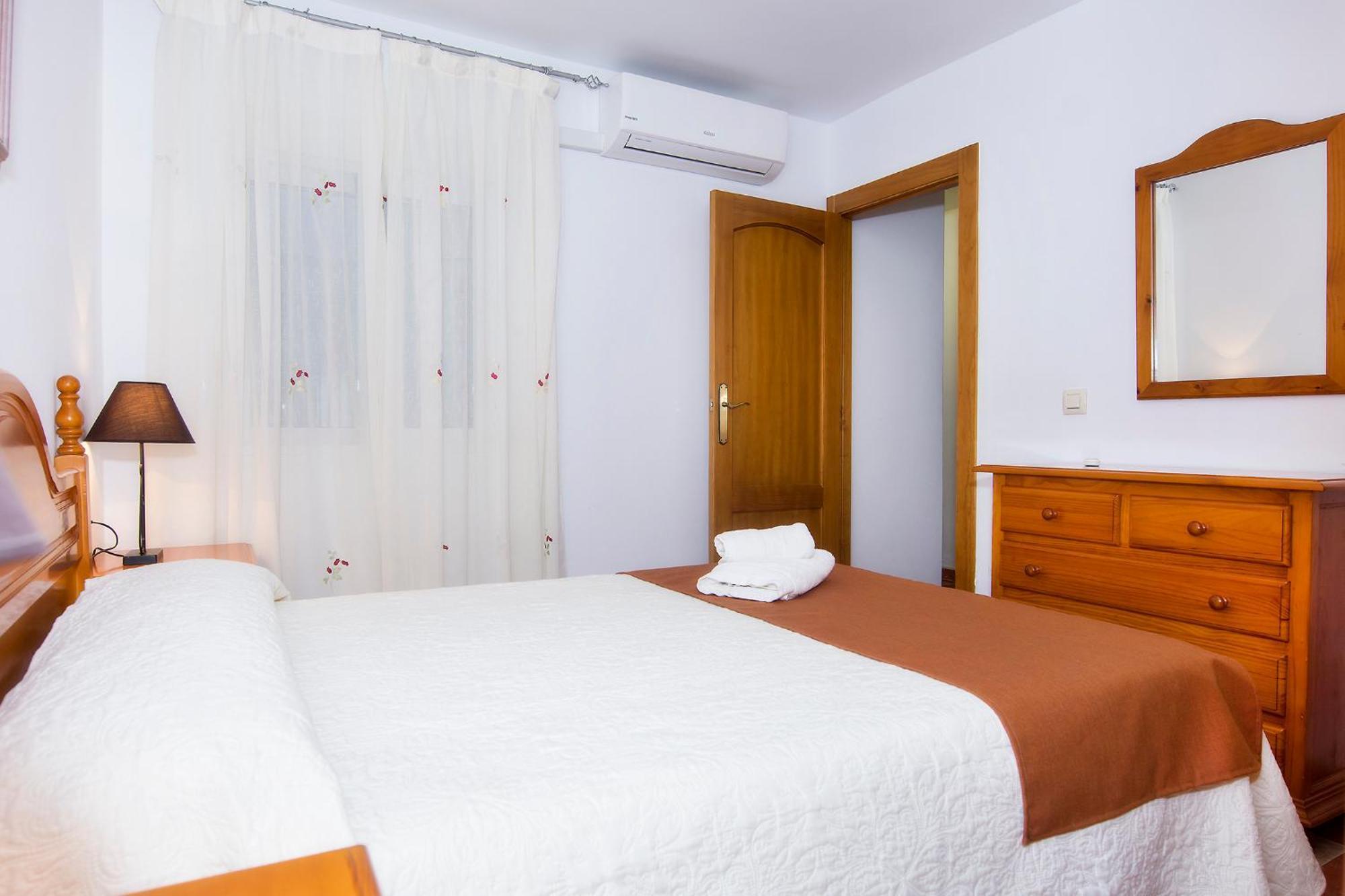 Apartamentos Sol Andaluz Карбонерас Екстериор снимка