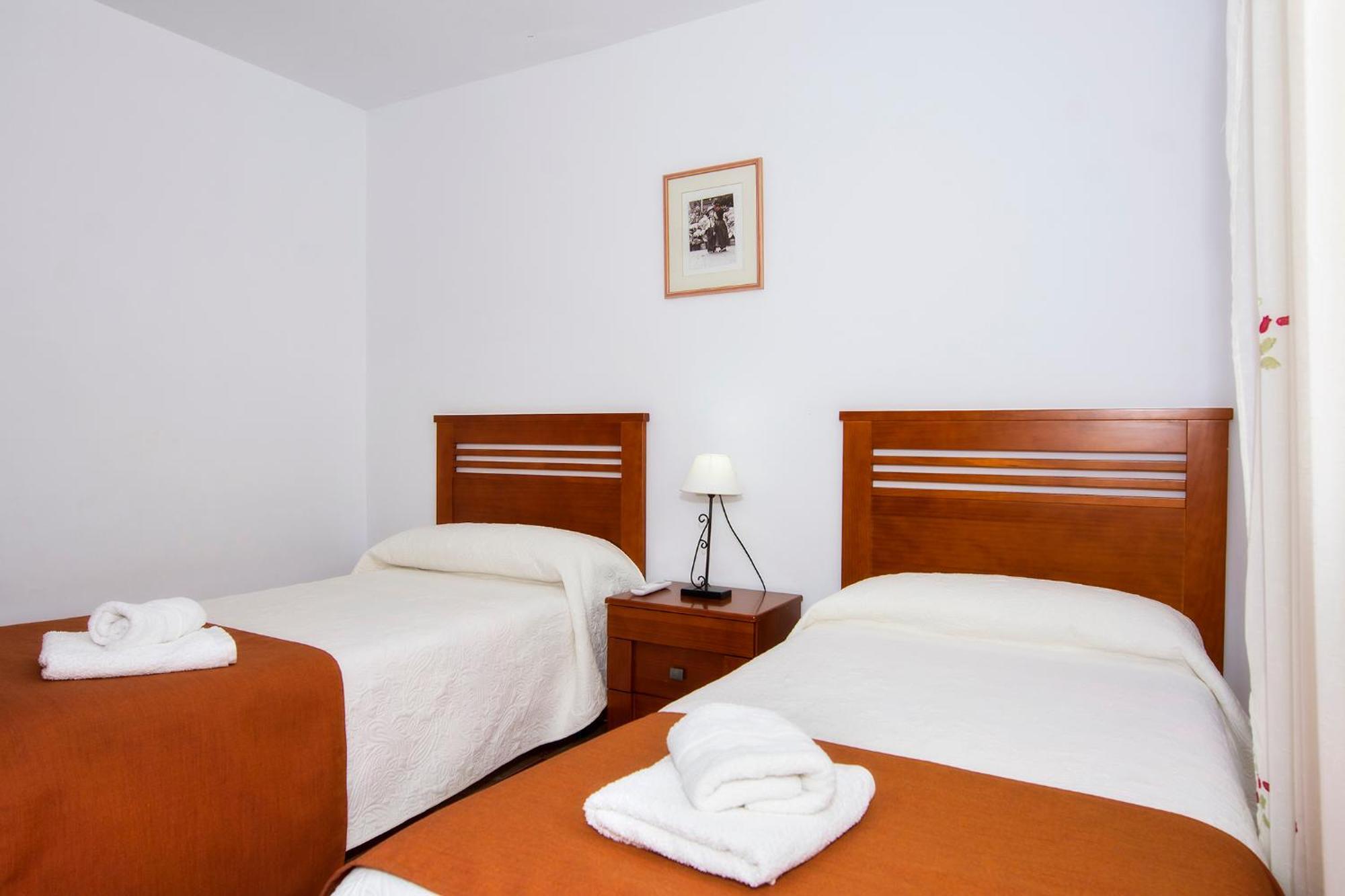 Apartamentos Sol Andaluz Карбонерас Екстериор снимка