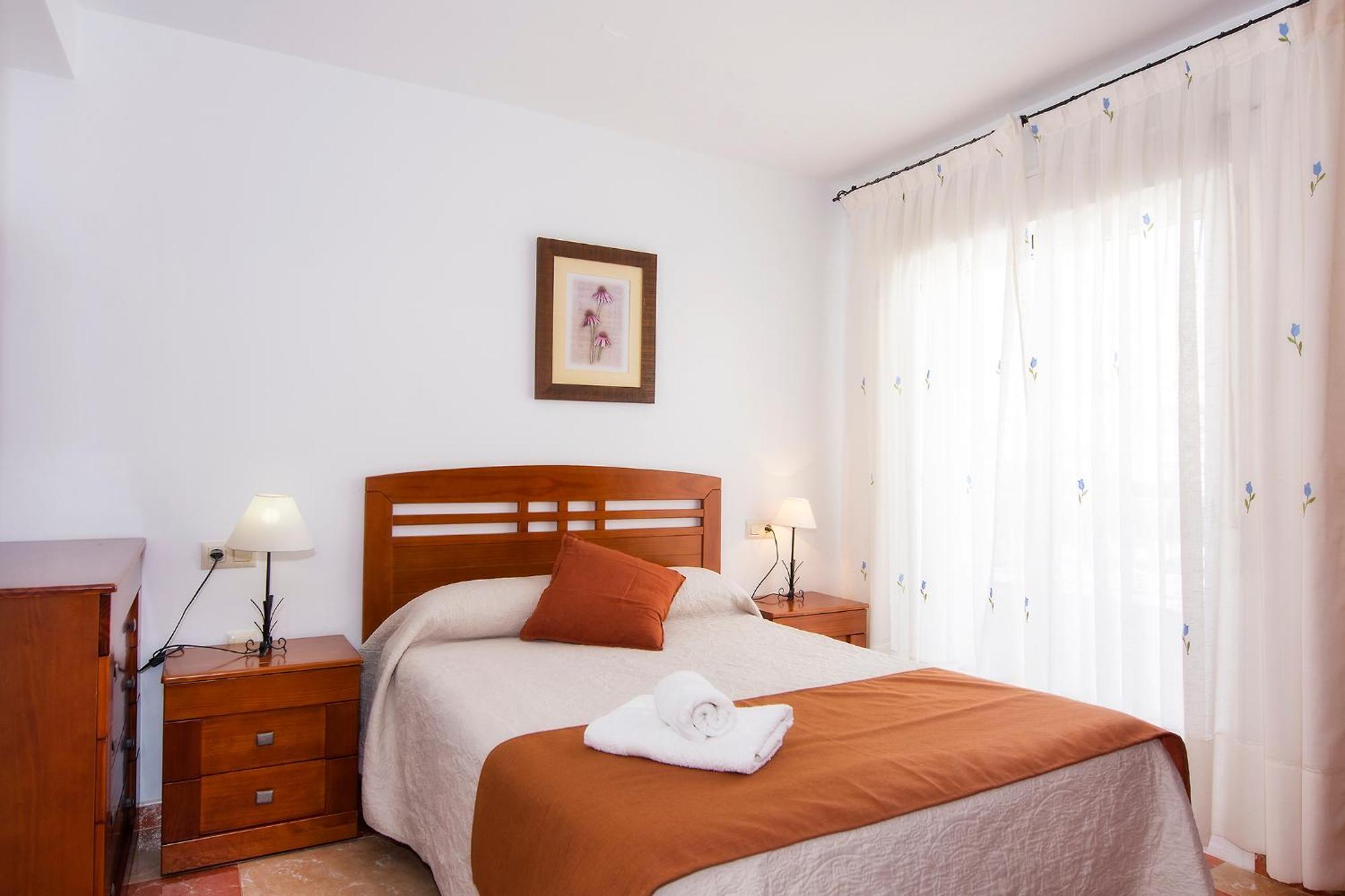 Apartamentos Sol Andaluz Карбонерас Екстериор снимка